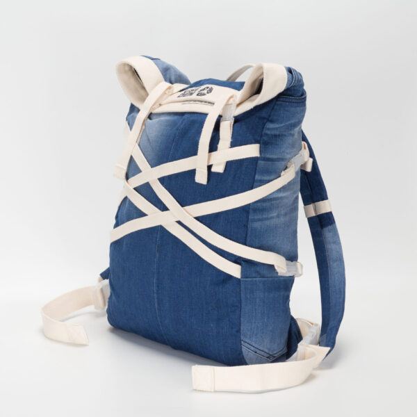 Top roll rucksack - Image 4